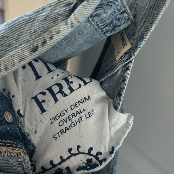 Free People - Picture 4 of 5